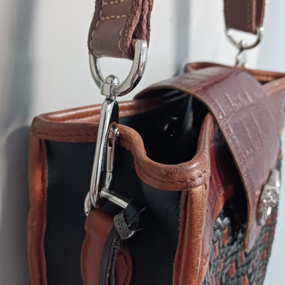 Brighton Leather Crossbody❤️ - Picture 9 of 11